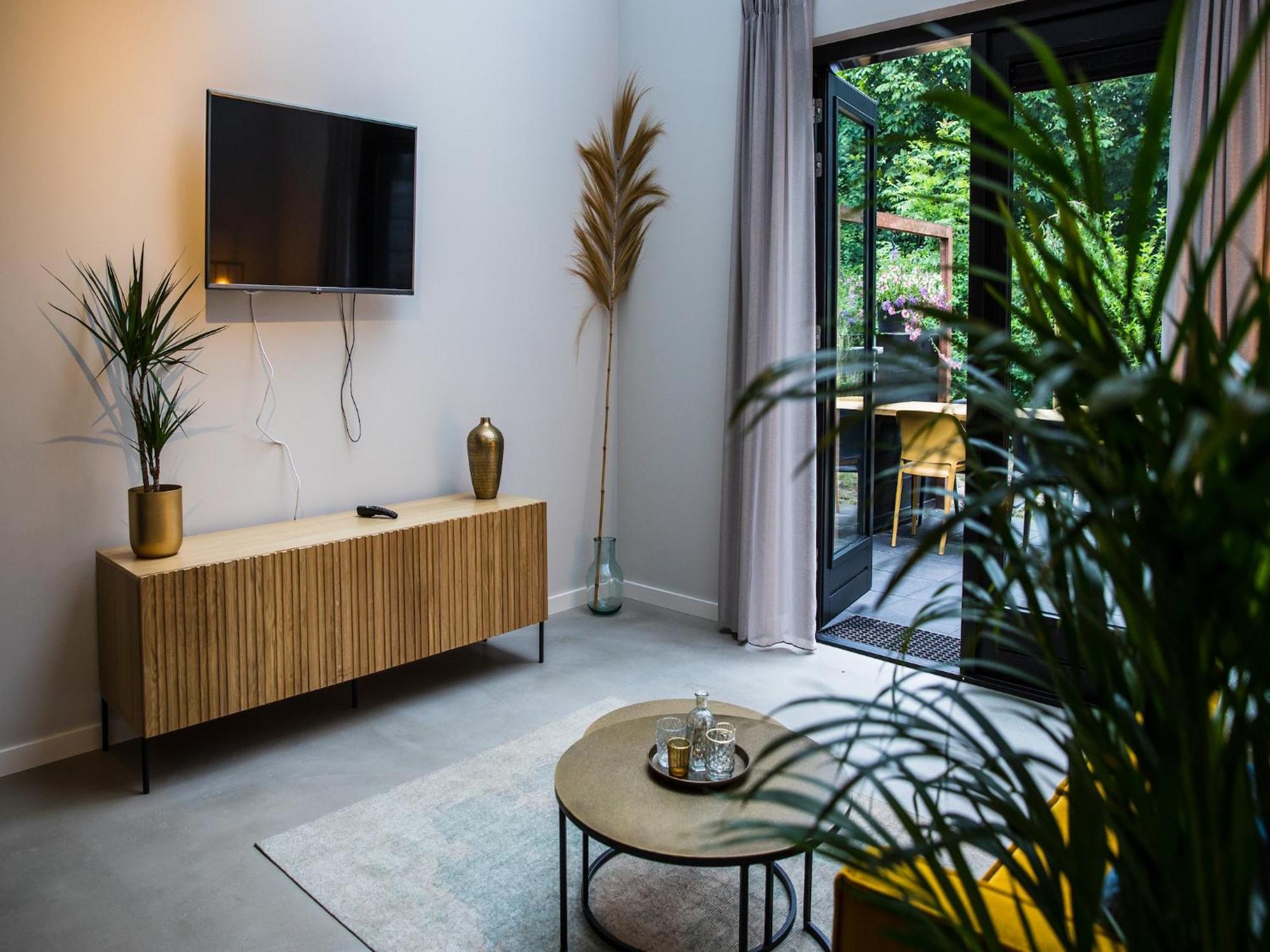 Cozy Holiday Home In Vrouwenpolder Close To The Beach Eksteriør bilde